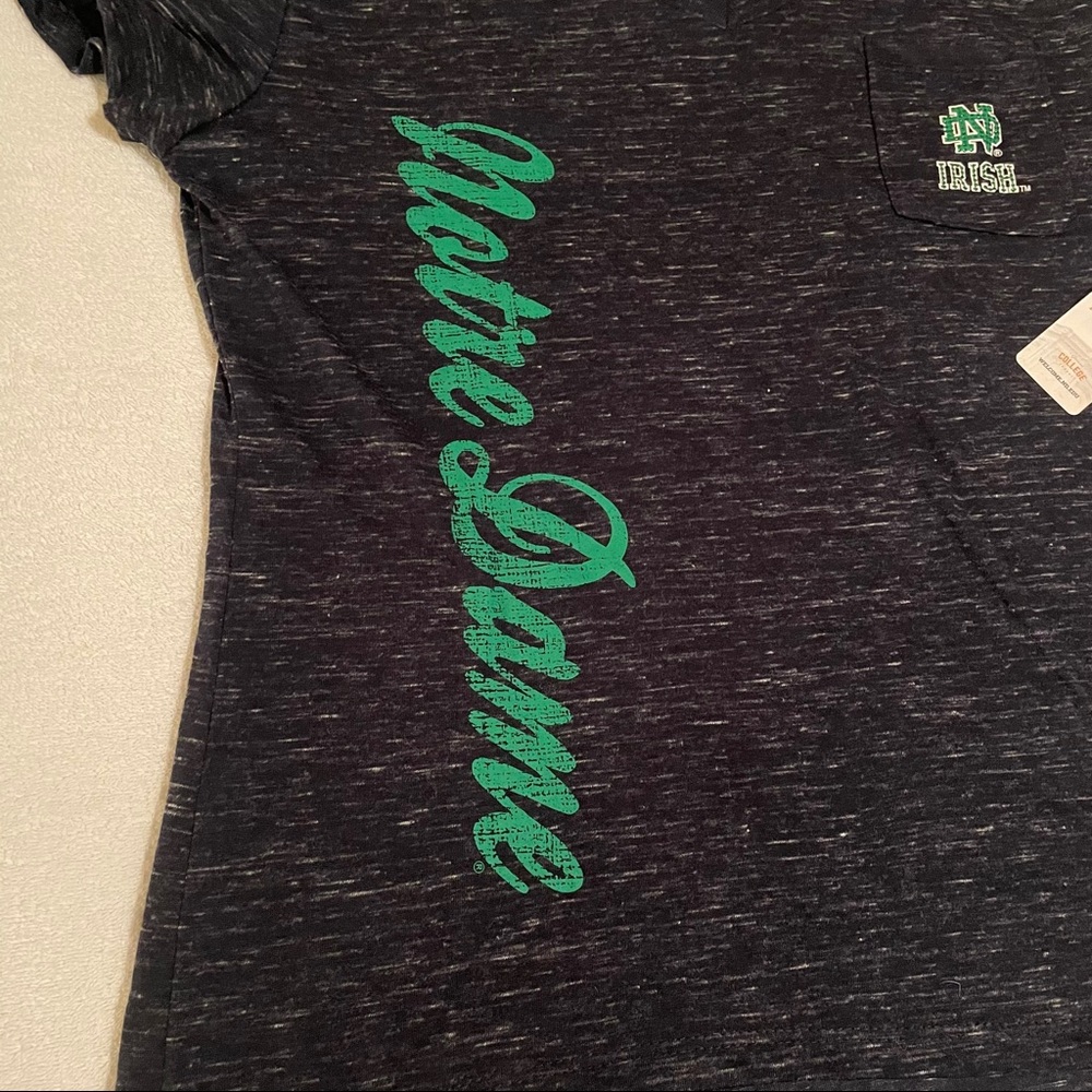 Notre Dame Wmn’s NWT med. tee w/rhinestones